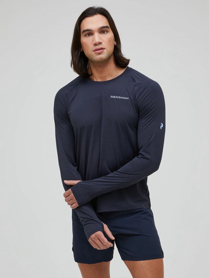 Peak Performance Fly Long Sleeve Men's T-Shirt Navy | ONR24-439