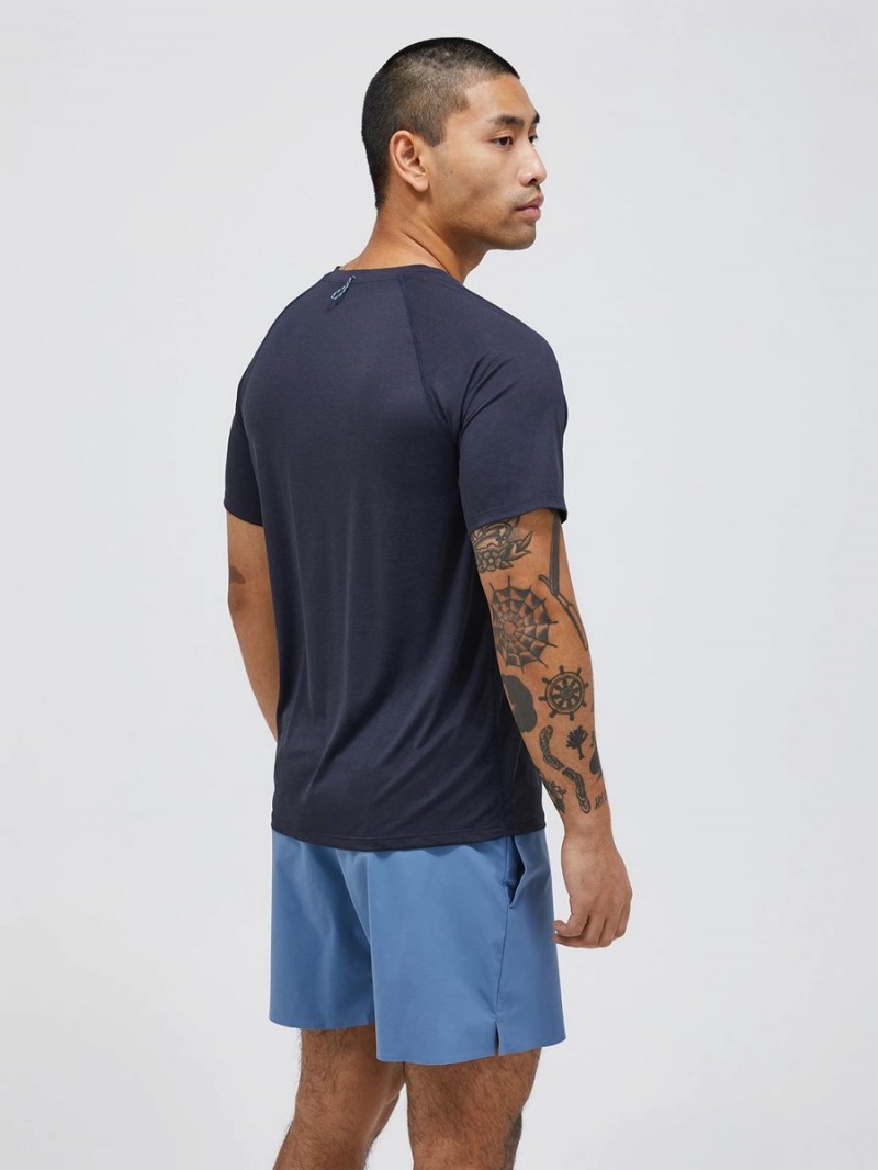 Peak Performance Fly Men's T-Shirt Navy | ISK07-924