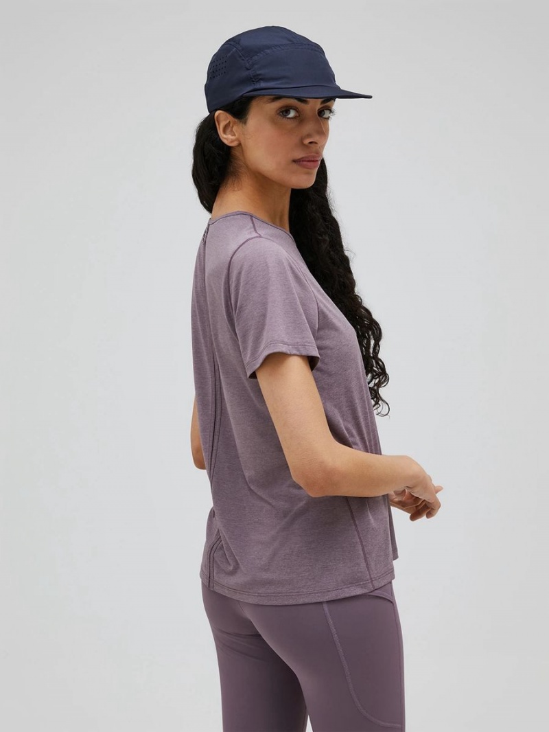 Peak Performance Fly Women's T-Shirt Purple | YUD12-410