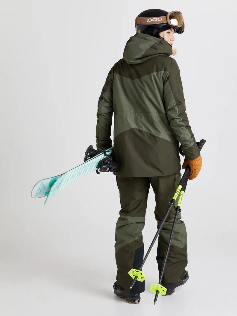 Peak Performance Gravity Gore-Tex 2L Women's Ski Jacket Green / Green | XRJ94-408