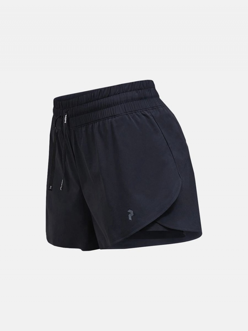 Peak Performance Light Women's Shorts Black | UGL97-024