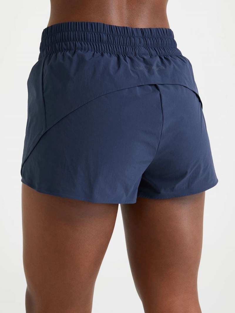 Peak Performance Light Women's Shorts Navy | YCC52-776