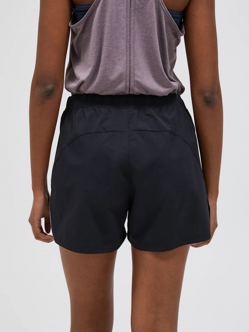 Peak Performance Light Woven Women's Shorts Black | VMO30-617