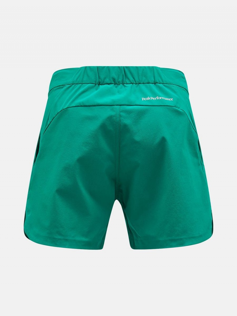 Peak Performance Vislight Light Women's Shorts Green | NSF86-139